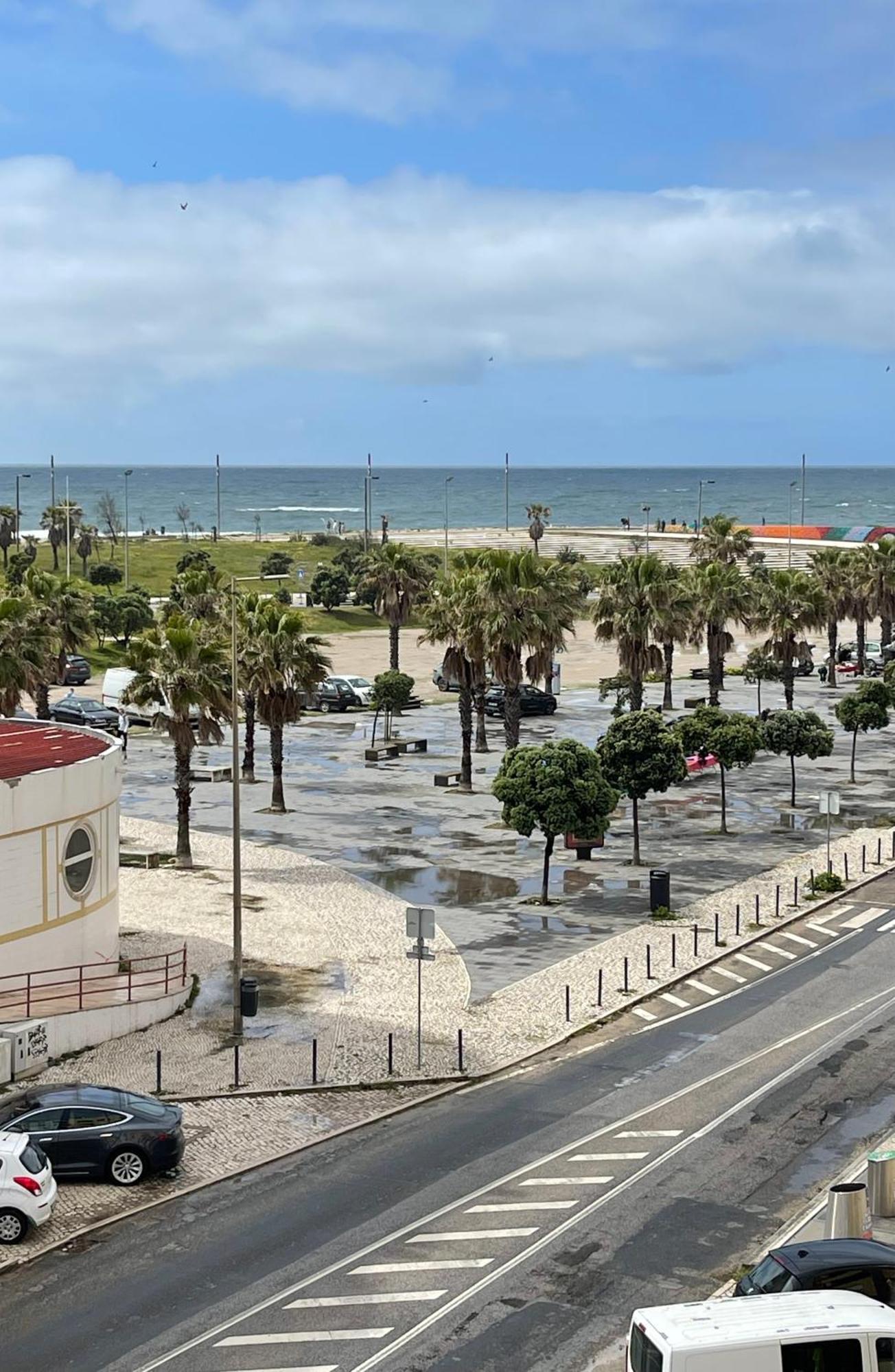 Enjoy Ocean Beach Life At Costa Da Caparica! Exteriér fotografie